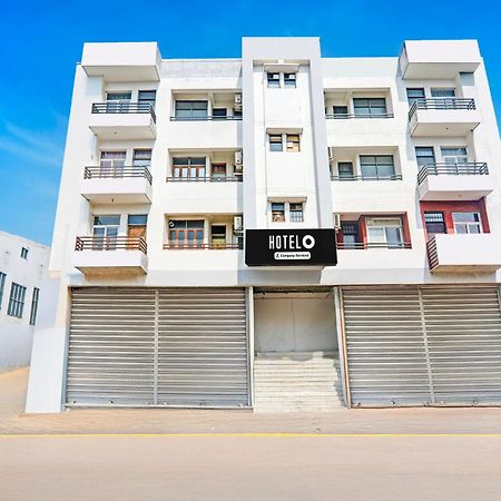 Super Hotel O Jankipuram Near Sahara State Formerly Basera Homes Hasanganj 外观 照片
